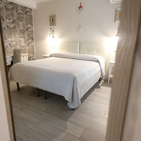 Konukevi Mabell Civitavecchia